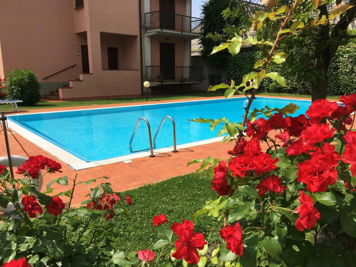 Indesenzano Apartment Desenzano del Garda Exterior foto